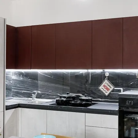 Marco Polo Aparthotel 4*
