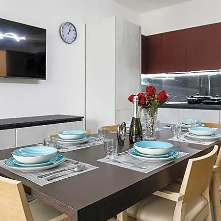 Aparthotel Marco Polo 4*