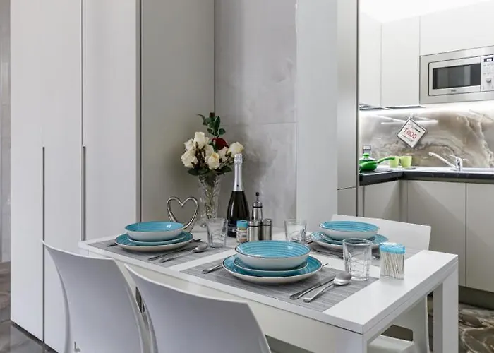 Marco Polo Aparthotel 4*