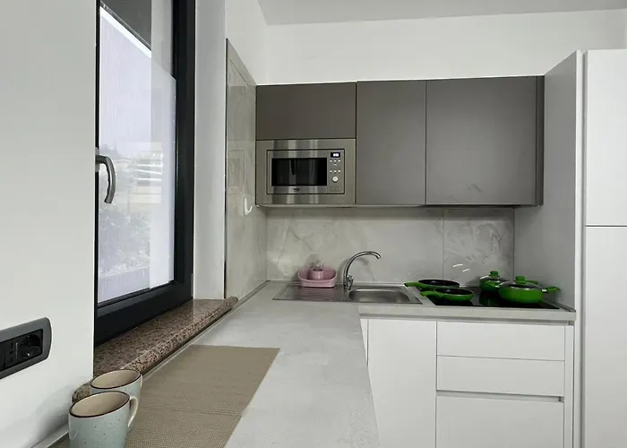 Marco Polo Aparthotel 4*