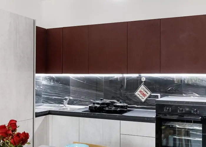 Marco Polo Aparthotel 4*